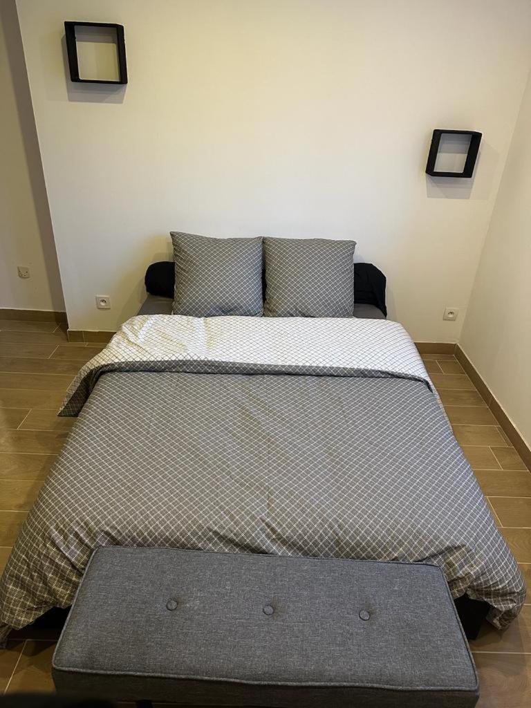 Chevigny-Saint-SauveurCarol Californiaアパートメント 部屋 写真